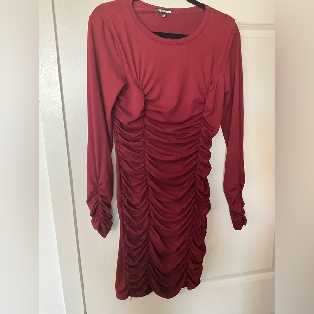 Fashion Nova Ruched Bodycon dress‎